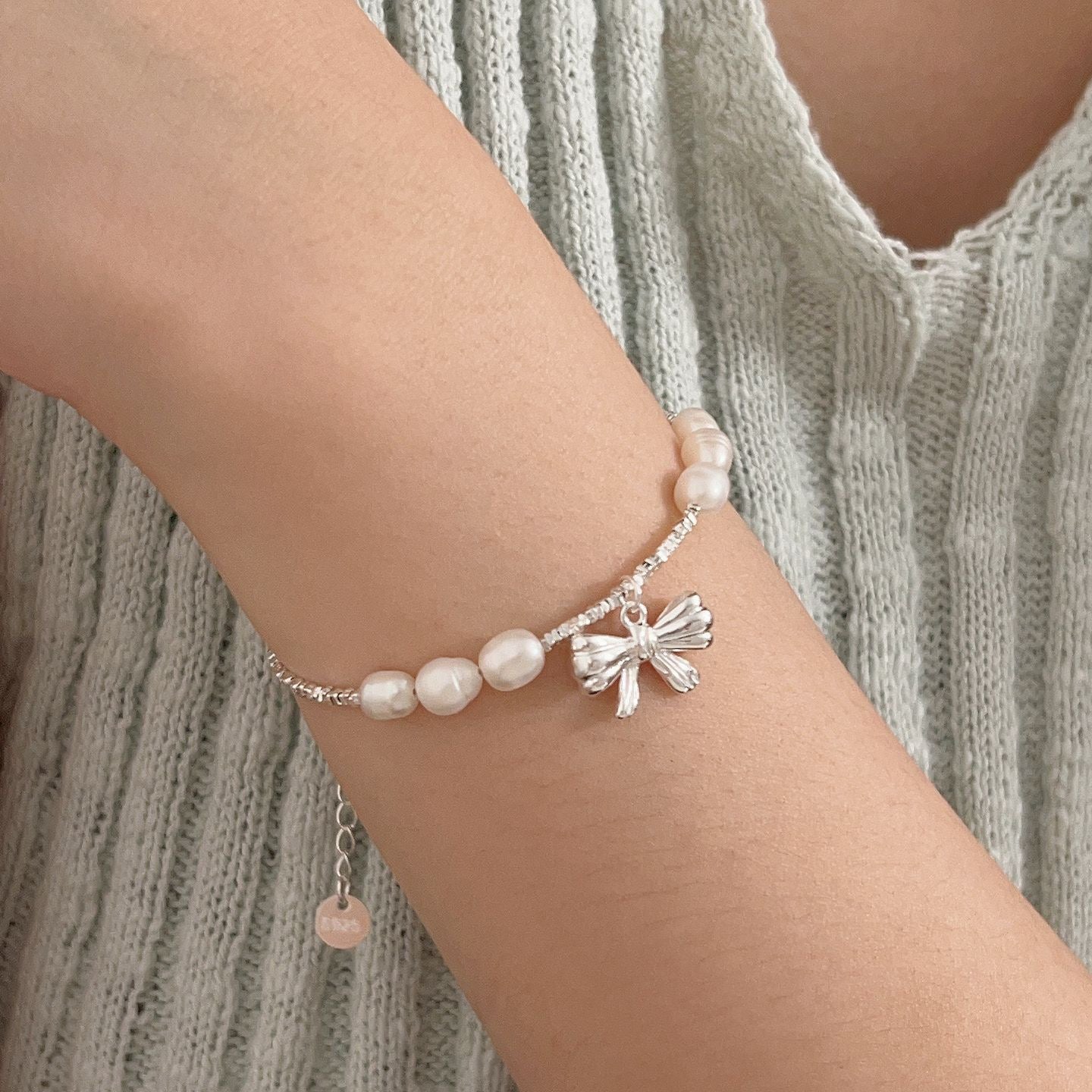 Bow Pearl Bracelet
